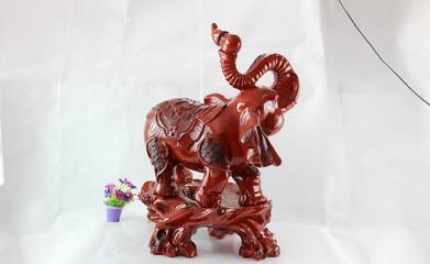 富贵吉祥仿玉树脂工艺品 匠心独运，雅致生活